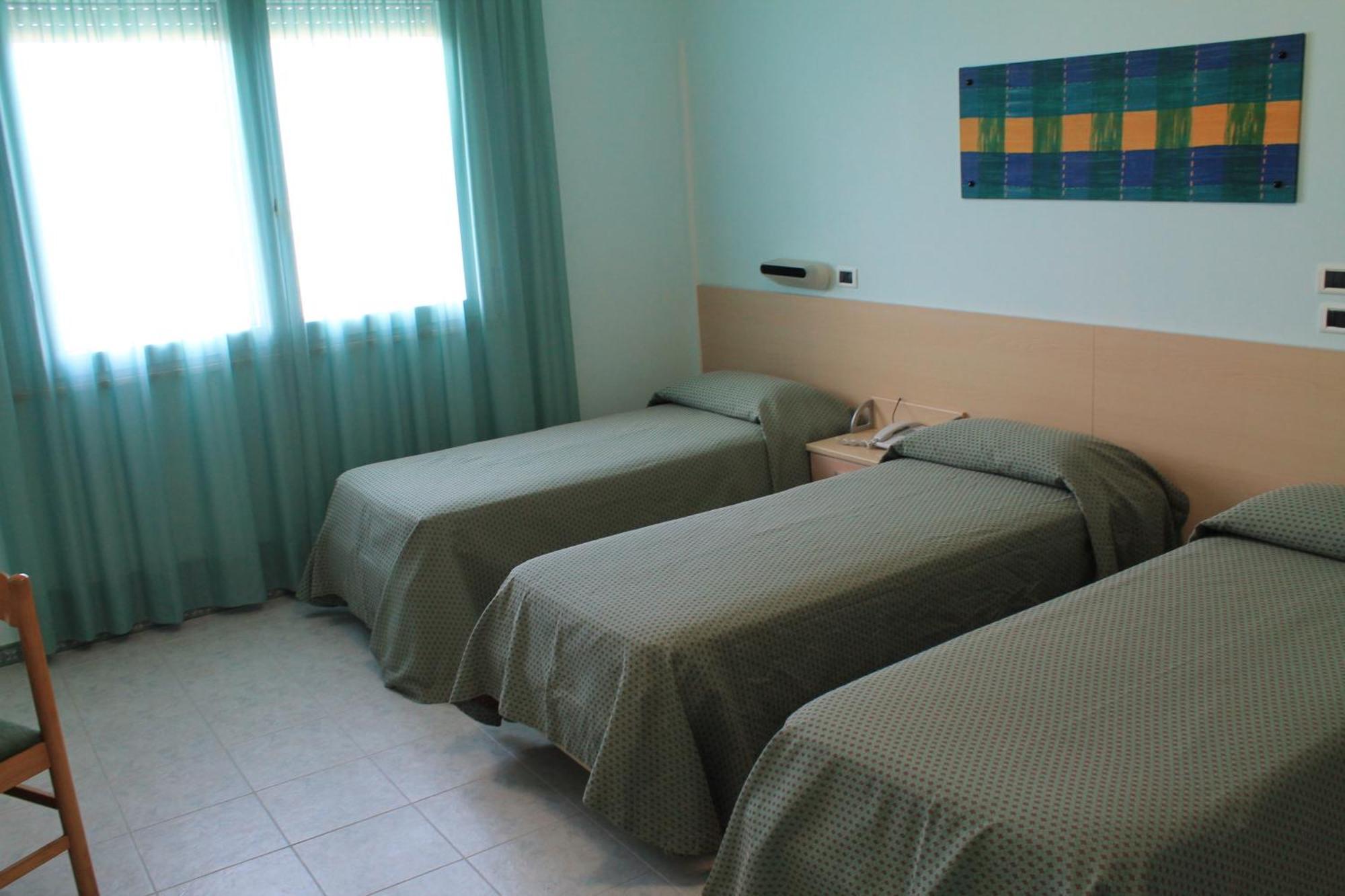 Hotel Minerva Brindisi Pokoj fotografie