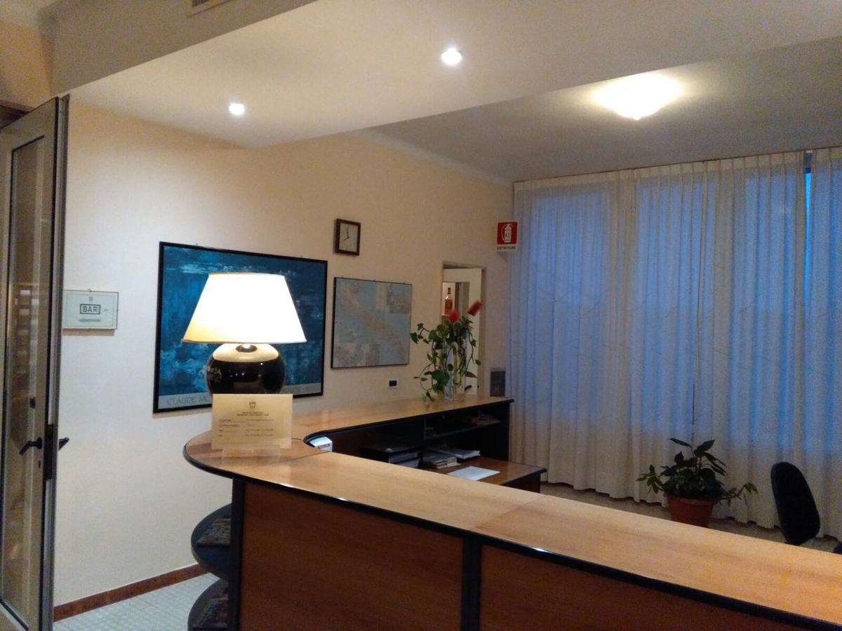 Hotel Minerva Brindisi Exteriér fotografie